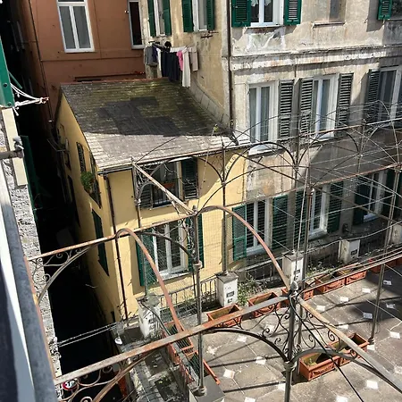 San Lorenzo Rollis Apartment