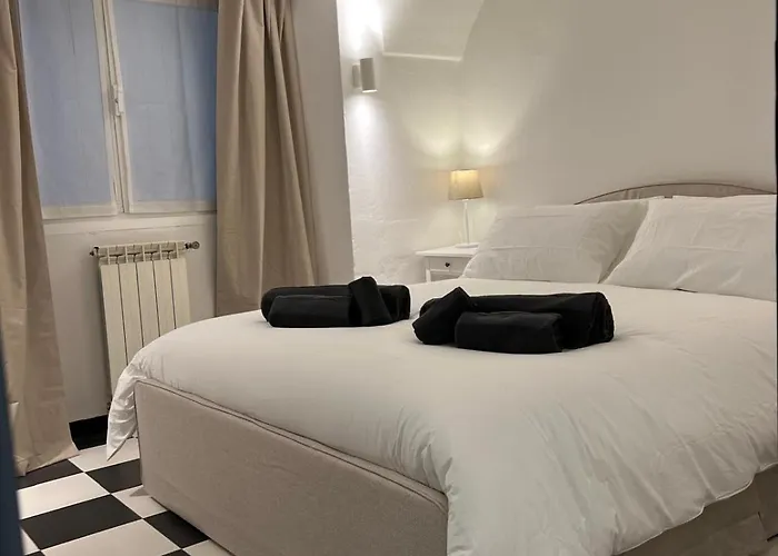 San Lorenzo Rollis Apartment *