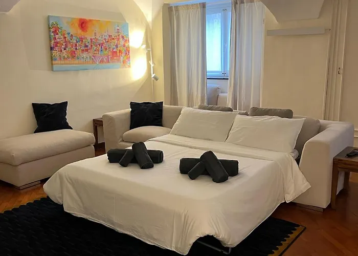 San Lorenzo Rollis Apartment *